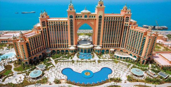 Picturesque Dubai with Abu Dhabi